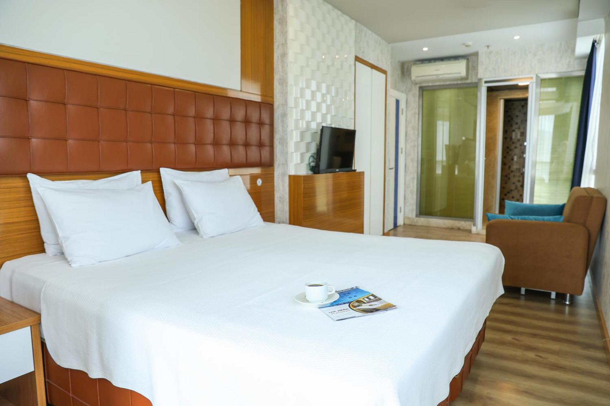 The Hera Platinum Hotel Istanbul Exterior photo