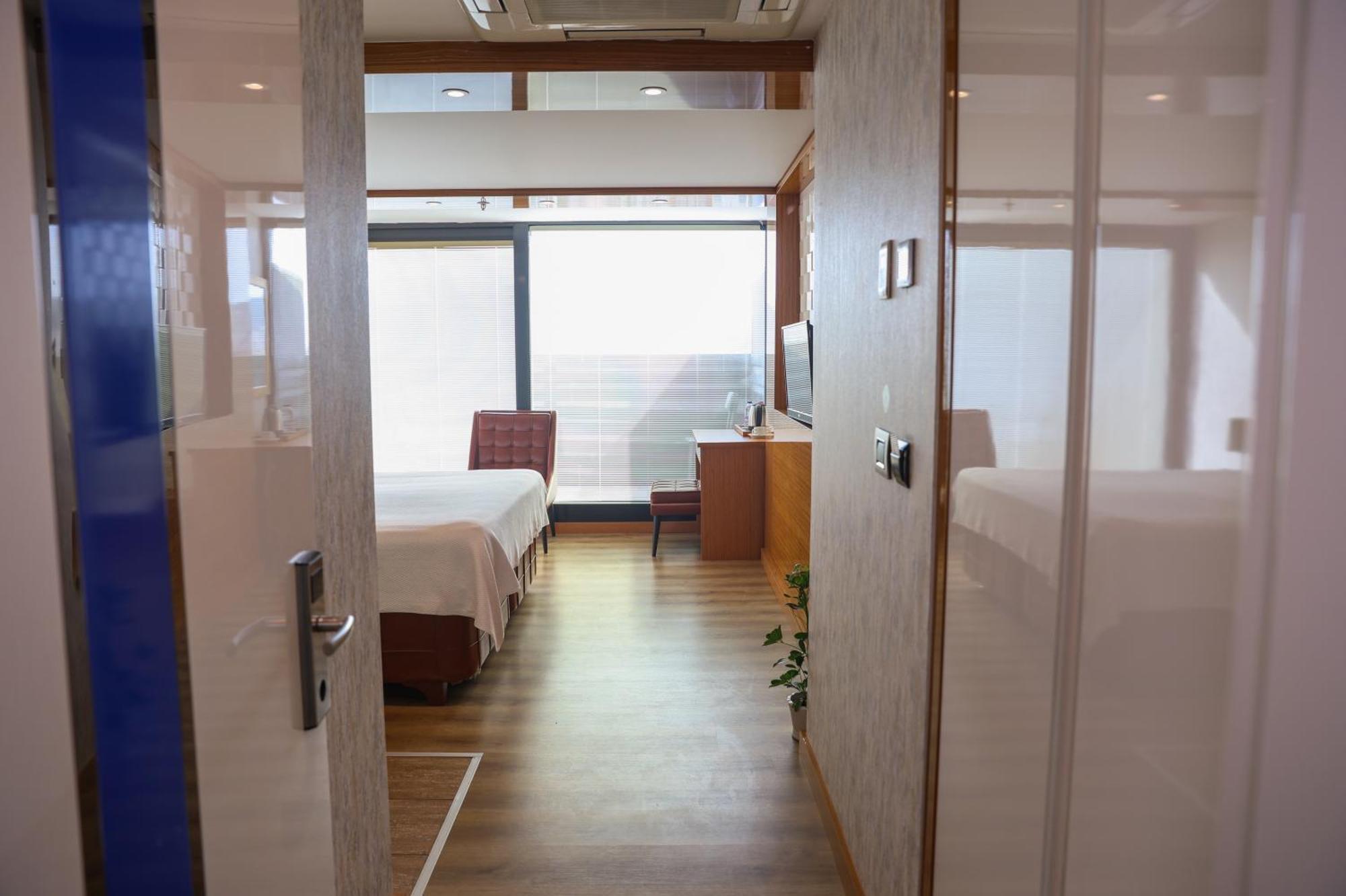 The Hera Platinum Hotel Istanbul Exterior photo