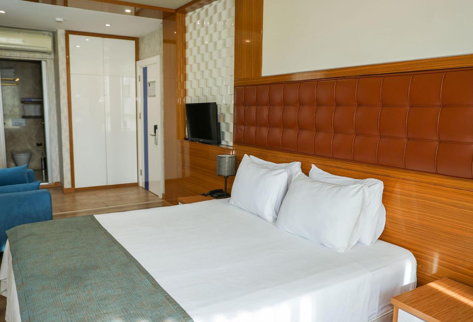 The Hera Platinum Hotel Istanbul Exterior photo